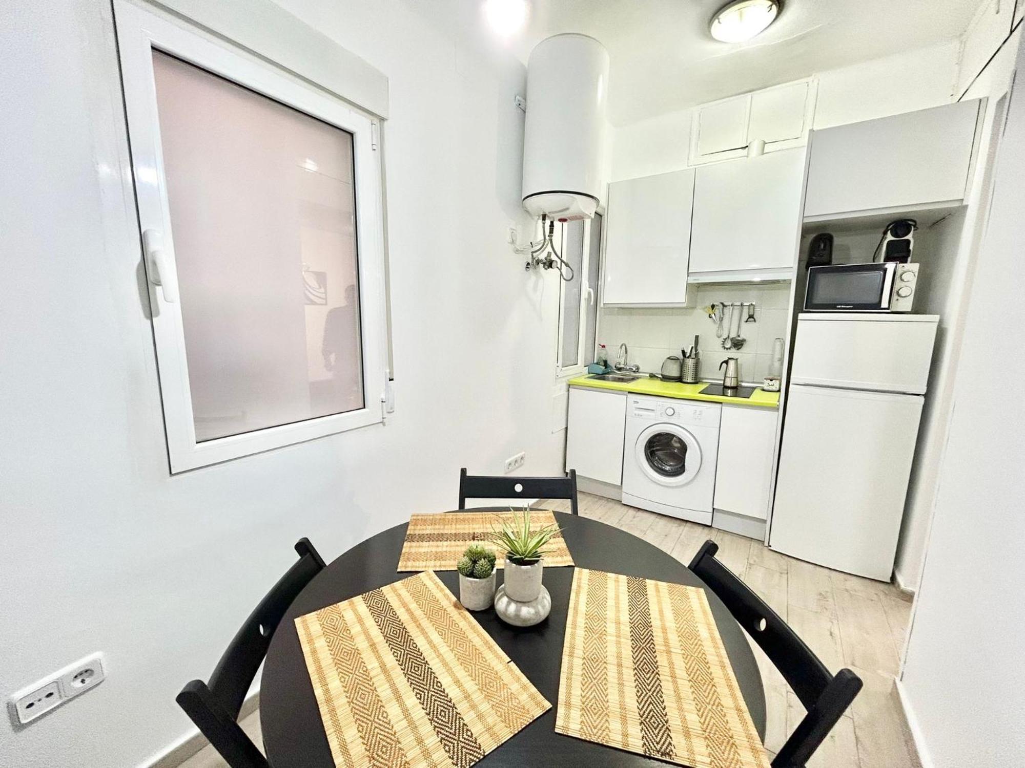 Ferienwohnung Centro Ronda De Segovia Aparment Madrid Exterior foto